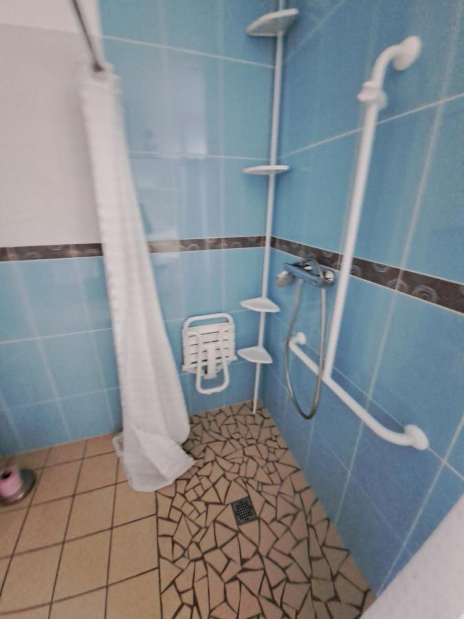 Hotel De La Poste Tardets-Sorholus المظهر الخارجي الصورة